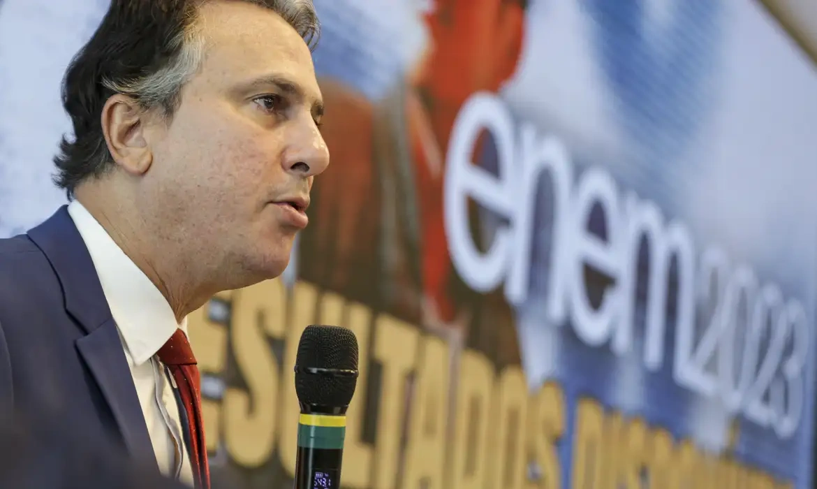 Ministro da Educação Camilo Santana