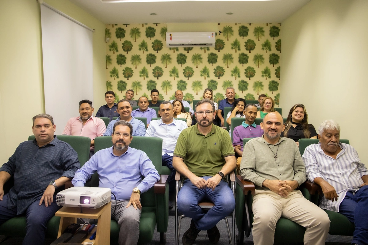 Reunião de pré-candidatos