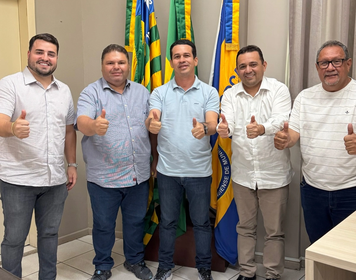 Admaelton recebe apoio do prefeito reeleito de Caxingó para a presidência da APPM