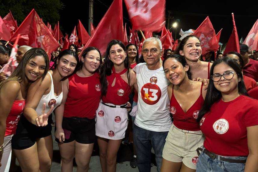 Agamenon reúne diversos apoiadores durante arrastão em Ribeiro Gonçalves