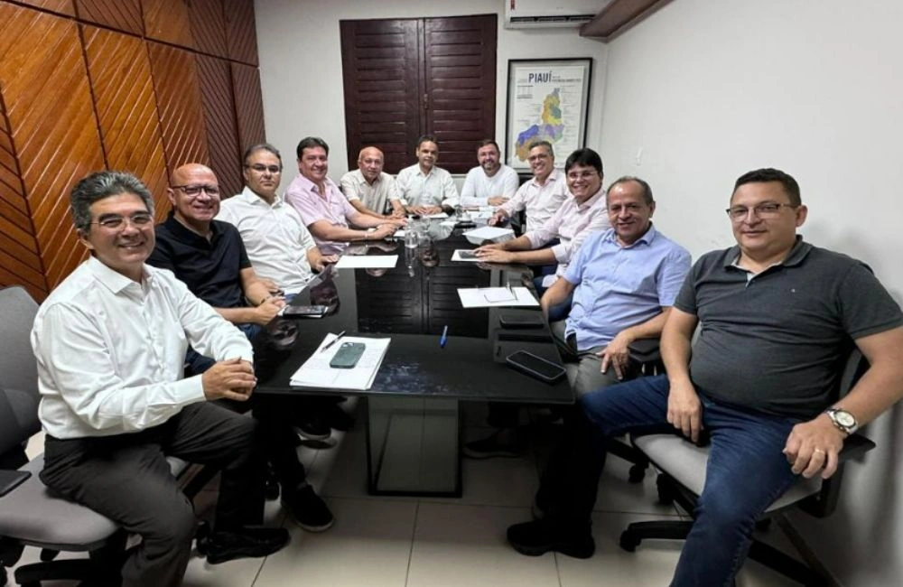 Deputados do PT discutem eleições de 2024 e 2026 em reunião na Alepi