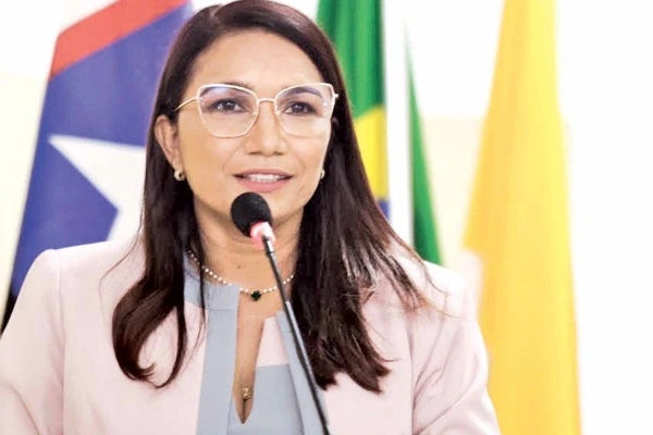 Dinair Veloso