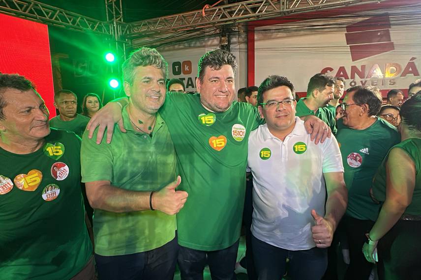 Dr. Pablo Santos realiza maior evento político da história de Picos Dr. Pablo Santos realiza maior evento político da história de Picos