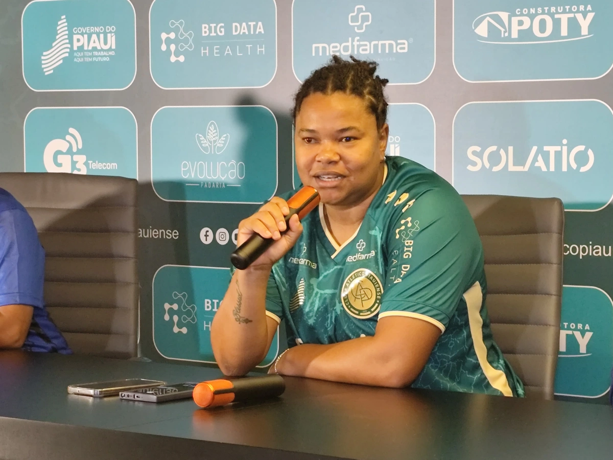 Renata Costa, treinadora do CAP