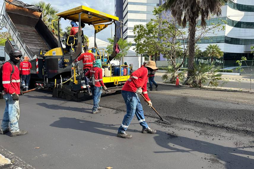 Trechos da Av. João XXIII recebem melhorias para enfrentar período chuvoso Trechos da Av. João XXIII recebem melhorias para enfrentar período chuvoso