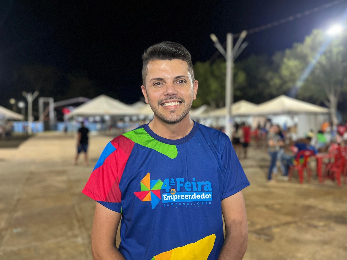 Coordenador da sala do empreendedor, Julianno Willames