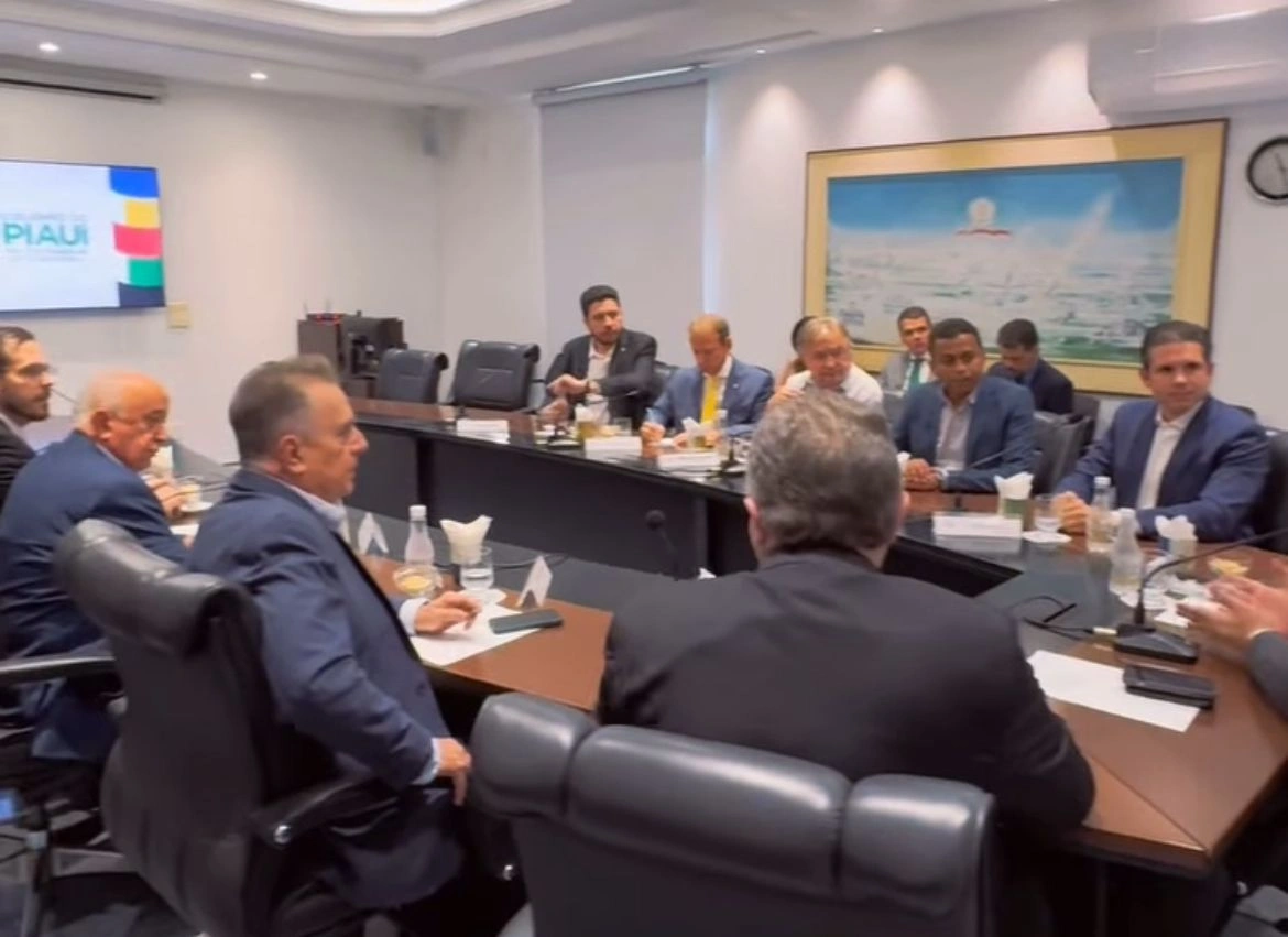 Deputados federais do Piauí apoiam Hugo Motta para a presidência da Câmara