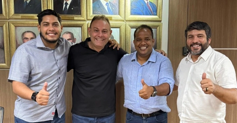 Samuel Alencar anuncia apoio a Enzo Samuel na Câmara