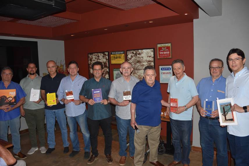 Silvio Leite palestra sobre sustentabilidade em evento do Rotary Clube Piçarra Silvio Leite palestra sobre sustentabilidade em evento do Rotary Clube Piçarra