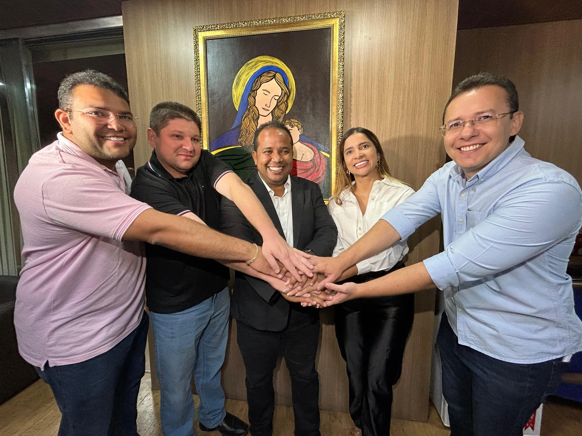 Tatiana Medeiros apoia Enzo Samuel na corrida da presidência da Câmara de Teresina
