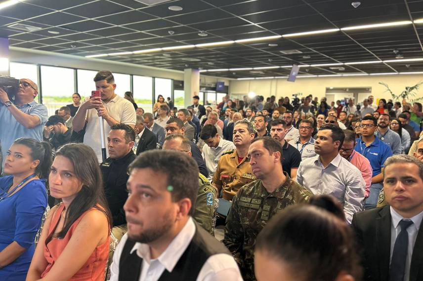Aeroporto de Teresina recebe novas estruturas com investimento de R$ 166 milhões Aeroporto de Teresina recebe novas estruturas com investimento de R$ 166 milhões