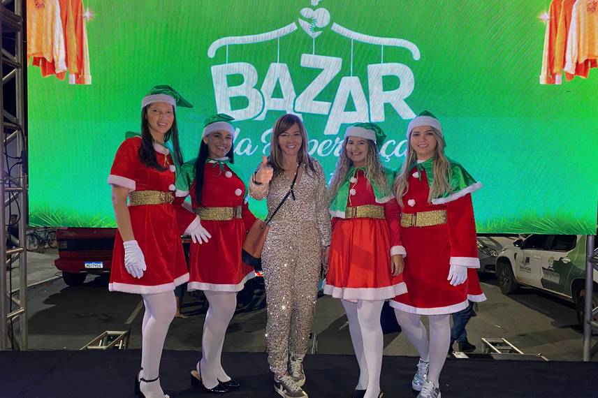 Bazar da Esperança aconteceu na Praça Leônidas Melo Bazar da Esperança aconteceu na Praça Leônidas Melo