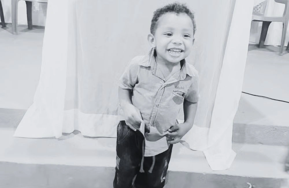 Bebê de 2 anos morre asfixiado dentro de carro na zona rural de União