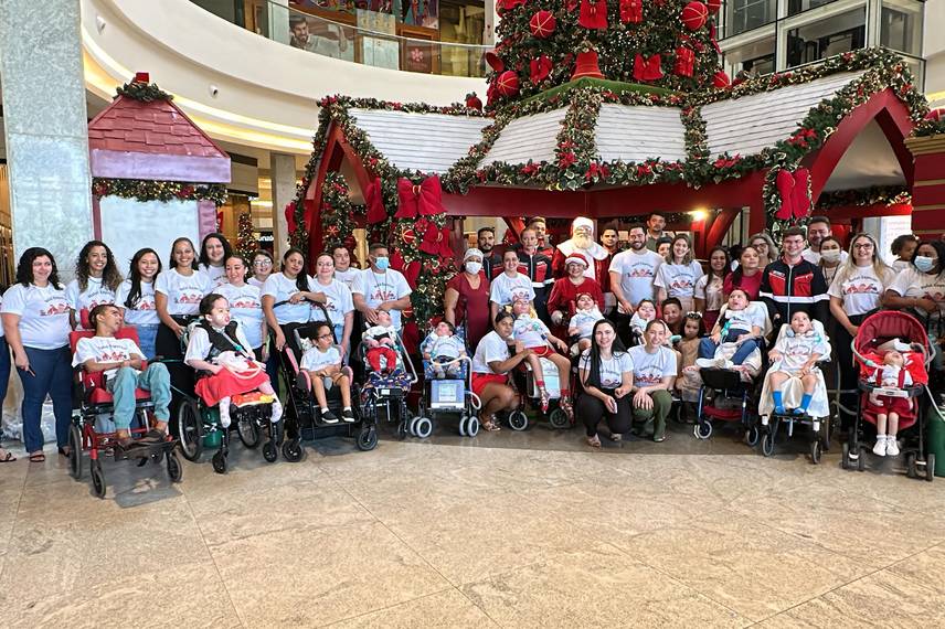 Crianças em tratamento de AME visitam Papai Noel em Teresina Crianças em tratamento de AME visitam Papai Noel em Teresina