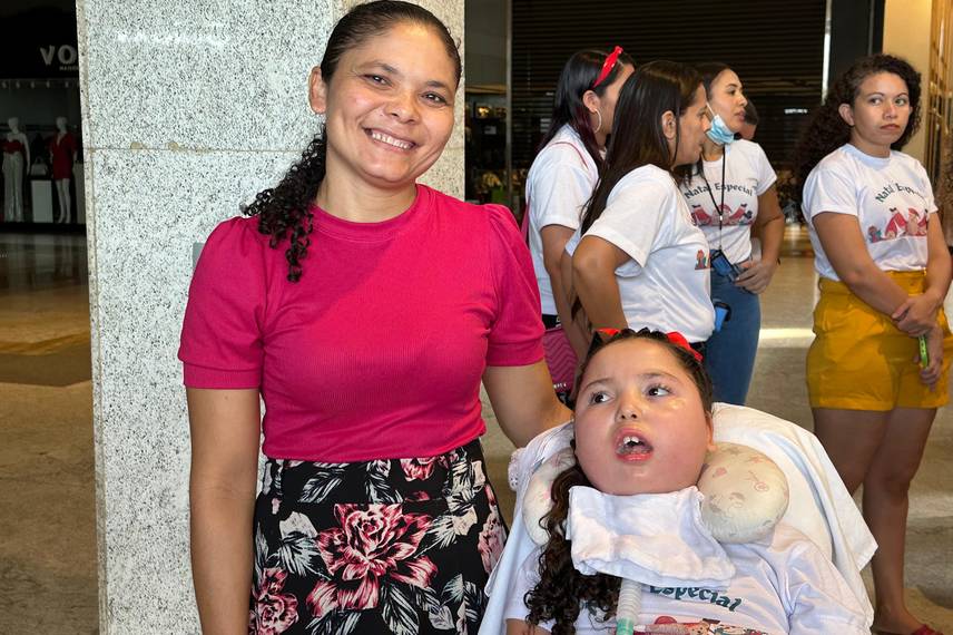 Crianças em tratamento de AME visitam Papai Noel em Teresina Crianças em tratamento de AME visitam Papai Noel em Teresina