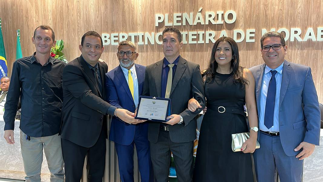 Demerval Lobão celebra 61 anos com homenagens e grande festa