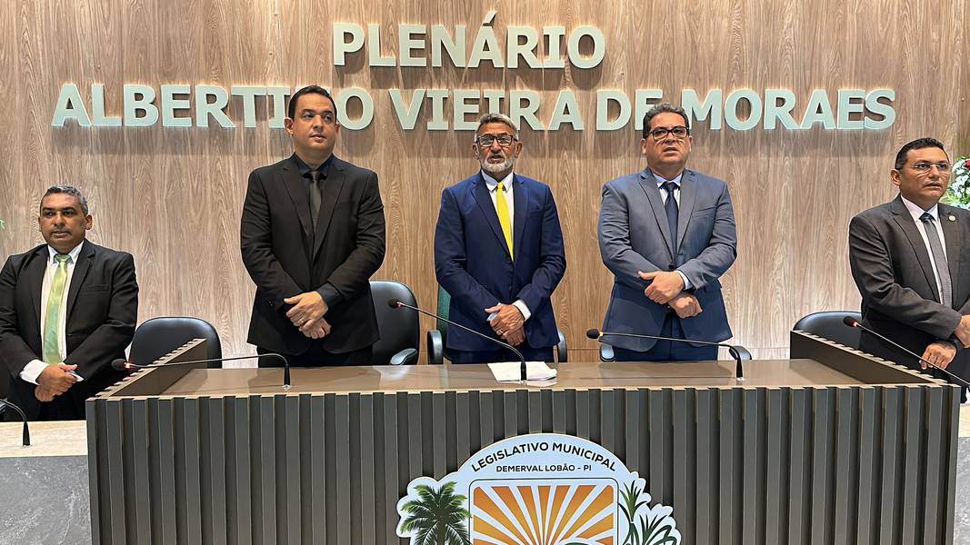 Demerval Lobão celebra 61 anos com homenagens e grande festa