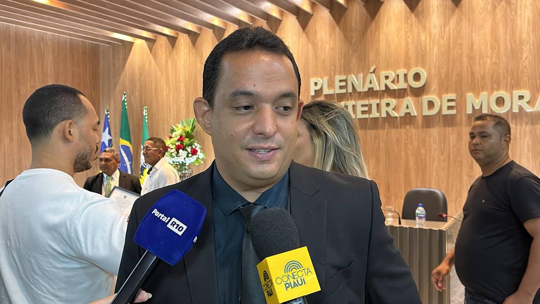 Demerval Lobão celebra 61 anos com homenagens e grande festa