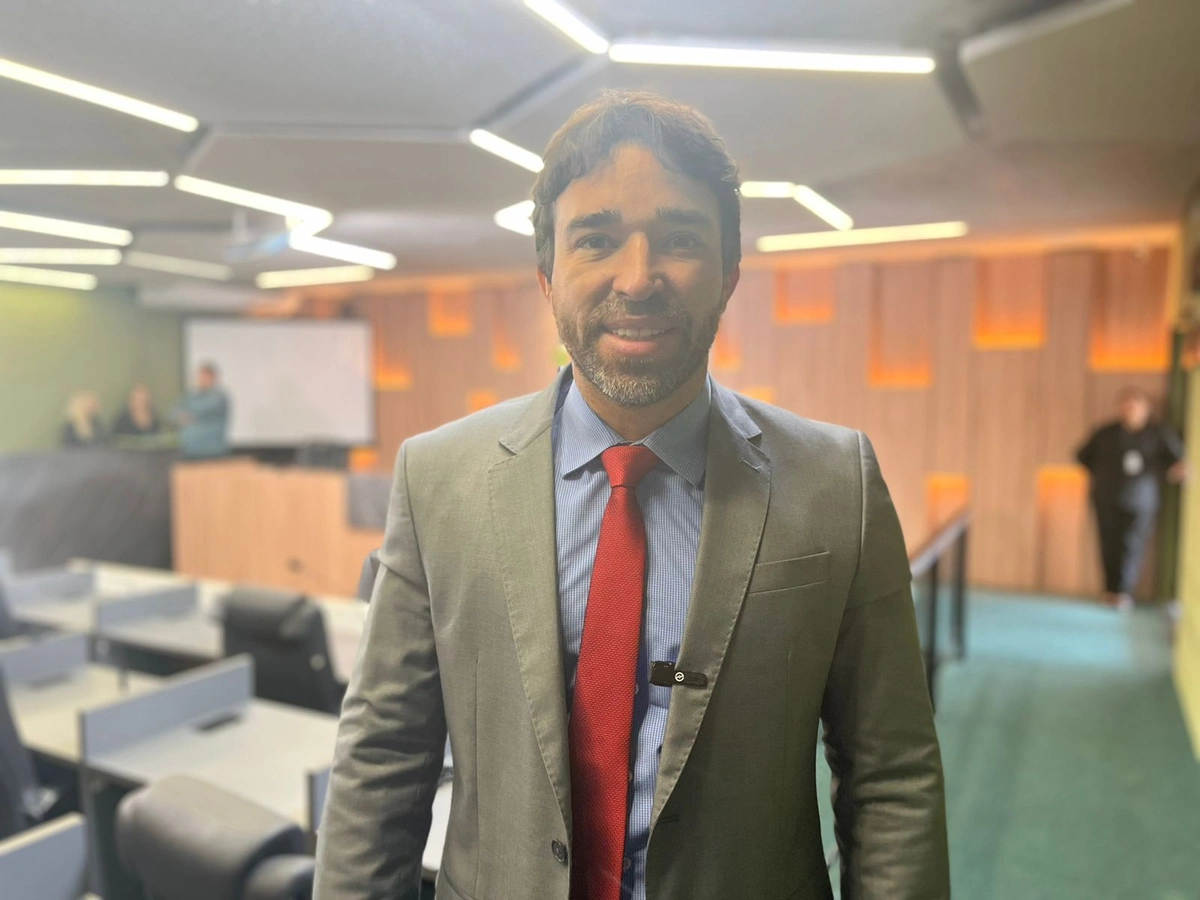 Deputado estadual Marden Menezes