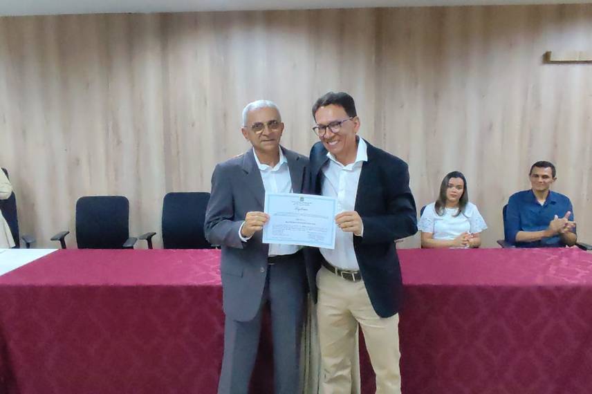 Eleitos de Ribeiro Gonçalves e Baixa Grande do Ribeiro são diplomados para 2025 Eleitos de Ribeiro Gonçalves e Baixa Grande do Ribeiro são diplomados para 2025