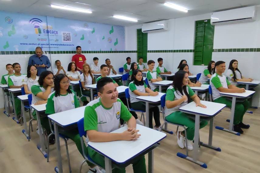 Entrega da reforma do Ceti Dr Fontes Ibiapina Entrega da reforma do Ceti Dr Fontes Ibiapina