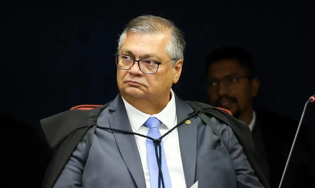 Flávio Dino libera parte de emendas de comissão bloqueadas