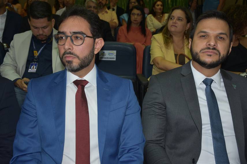 Kennedy Barros toma posse como presidente do TCE-PI para o biênio 2025/2026 Kennedy Barros toma posse como presidente do TCE-PI para o biênio 2025/2026