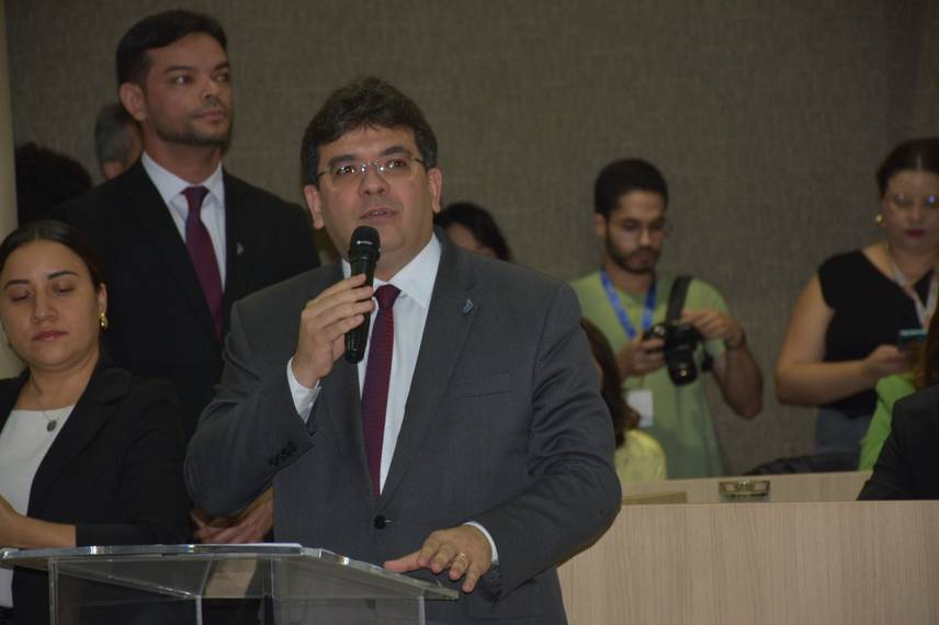 Kennedy Barros toma posse como presidente do TCE-PI para o biênio 2025/2026 Kennedy Barros toma posse como presidente do TCE-PI para o biênio 2025/2026
