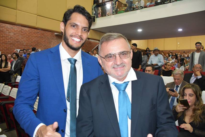 Posse do prefeito, vice-prefeito, vereadores e suplentes em Teresina Posse do prefeito, vice-prefeito, vereadores e suplentes em Teresina