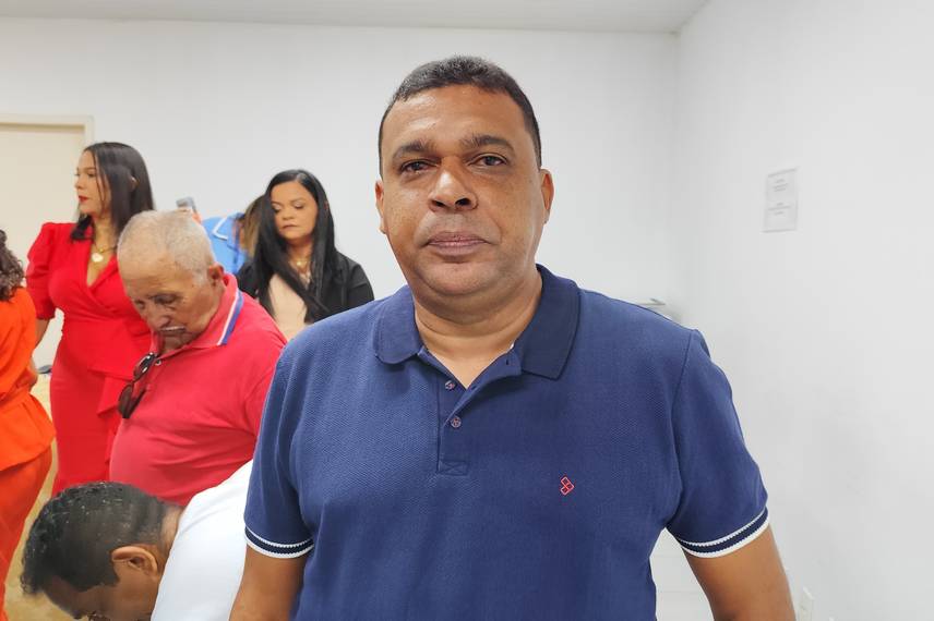 Prefeita, vice-prefeito e vereadores eleitos são diplomados em Cocal Telha Prefeita, vice-prefeito e vereadores eleitos são diplomados em Cocal Telha