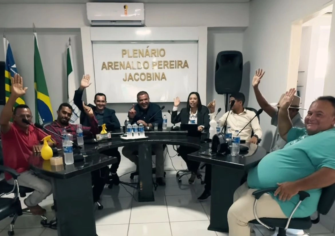 Prefeito Adelmo da Cincal participa de reunião sobre cerimônia de posse em Curimatá