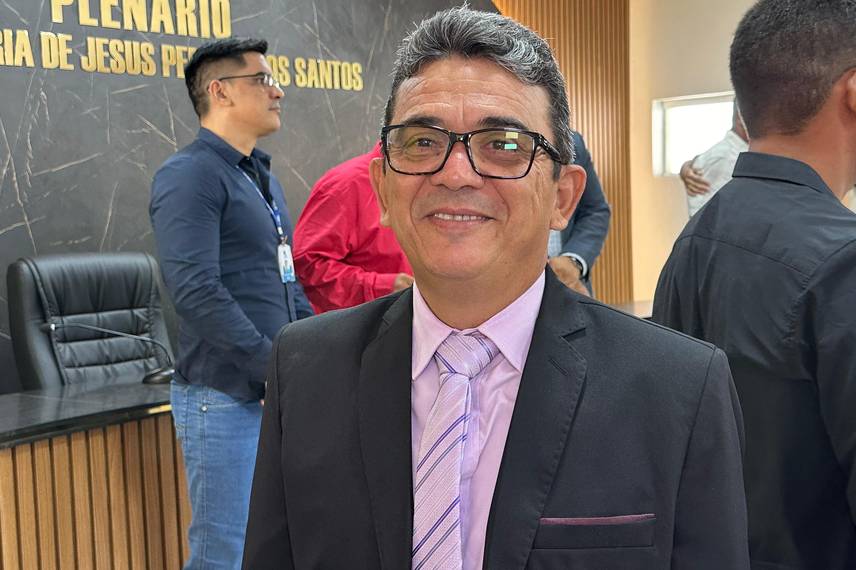 Prefeito, vice-prefeita e vereadores eleitos em Curralinhos são diplomados Prefeito, vice-prefeita e vereadores eleitos em Curralinhos são diplomados