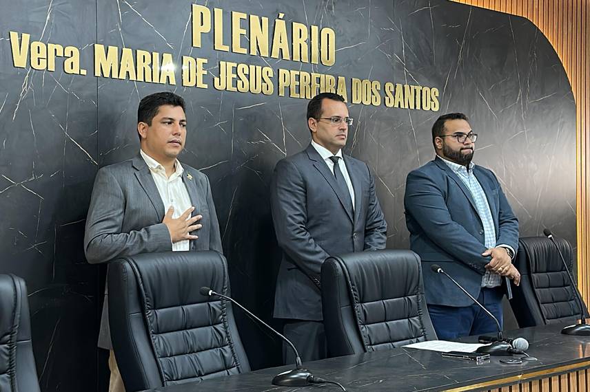 Prefeito, vice-prefeita e vereadores eleitos em Curralinhos são diplomados Prefeito, vice-prefeita e vereadores eleitos em Curralinhos são diplomados
