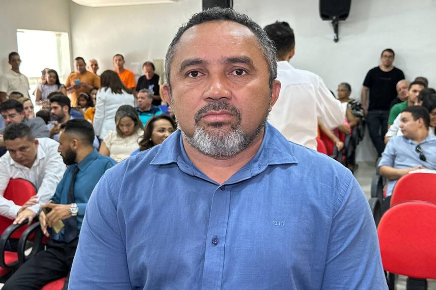 Prefeito, vice-prefeita e vereadores eleitos em Monsenhor Gil são diplomados Prefeito, vice-prefeita e vereadores eleitos em Monsenhor Gil são diplomados