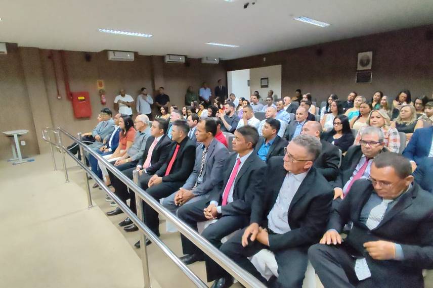 Prefeitos, vices e vereadores de quatro municípios são diplomados em Oeiras Prefeitos, vices e vereadores de quatro municípios são diplomados em Oeiras
