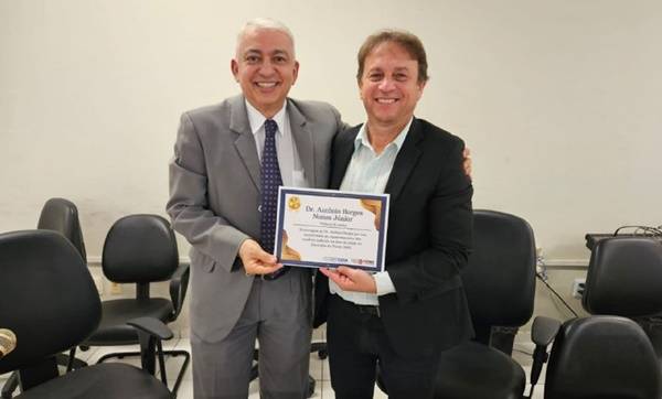 Promotor de Timon é homenageado por atuação em favor da saúde pública Promotor de Timon é homenageado por atuação em favor da saúde pública