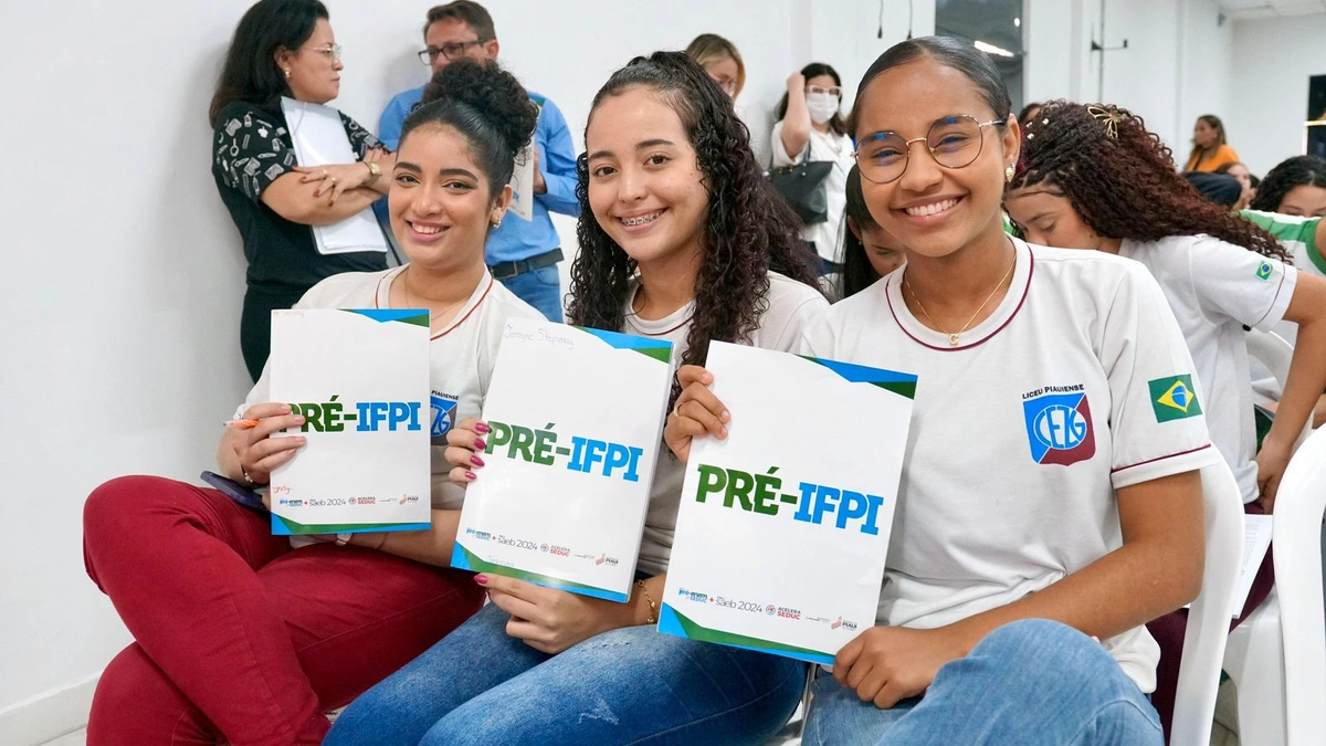Seduc faz revisão para vestibular do IFPI com mais de 600 estudantes em Teresina