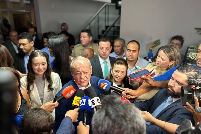 Sílvio Mendes, Jeová Alencar, vereadores e suplentes eleitos são diplomados em THE Sílvio Mendes, Jeová Alencar, vereadores e suplentes eleitos são diplomados em THE