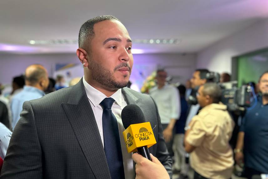 Sílvio Mendes, Jeová Alencar, vereadores e suplentes eleitos são diplomados em THE Sílvio Mendes, Jeová Alencar, vereadores e suplentes eleitos são diplomados em THE
