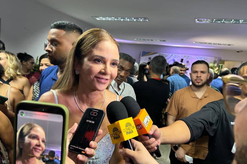 Sílvio Mendes, Jeová Alencar, vereadores e suplentes eleitos são diplomados em THE Sílvio Mendes, Jeová Alencar, vereadores e suplentes eleitos são diplomados em THE
