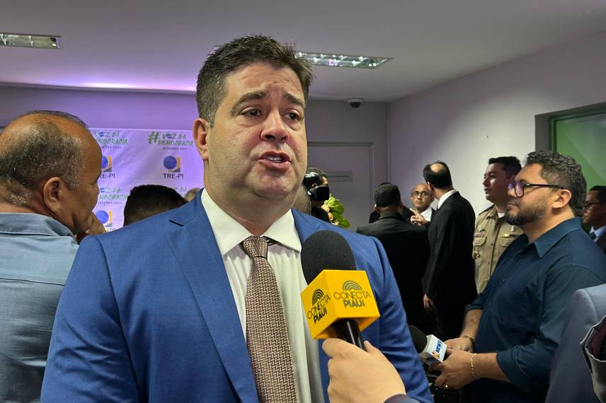 Sílvio Mendes, Jeová Alencar, vereadores e suplentes eleitos são diplomados em THE Sílvio Mendes, Jeová Alencar, vereadores e suplentes eleitos são diplomados em THE