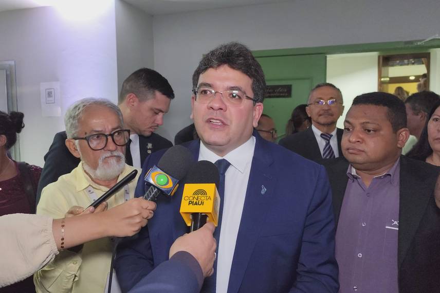 Sílvio Mendes, Jeová Alencar, vereadores e suplentes eleitos são diplomados em THE Sílvio Mendes, Jeová Alencar, vereadores e suplentes eleitos são diplomados em THE