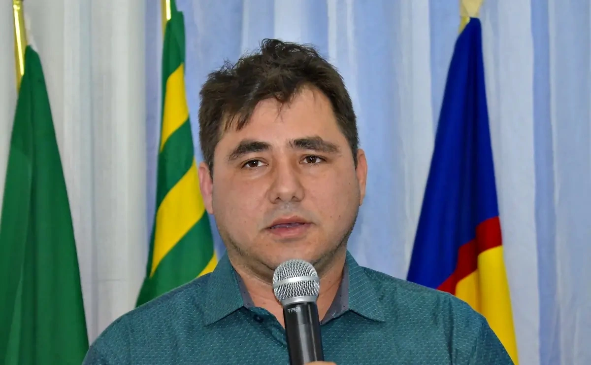 Valdinar Silva, prefeito de Padre Marcos-PI