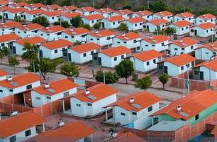 Casas da Caixa estão sendo vendidas de maneira irregular em Demerval Lobão (Foto: Reprodução)