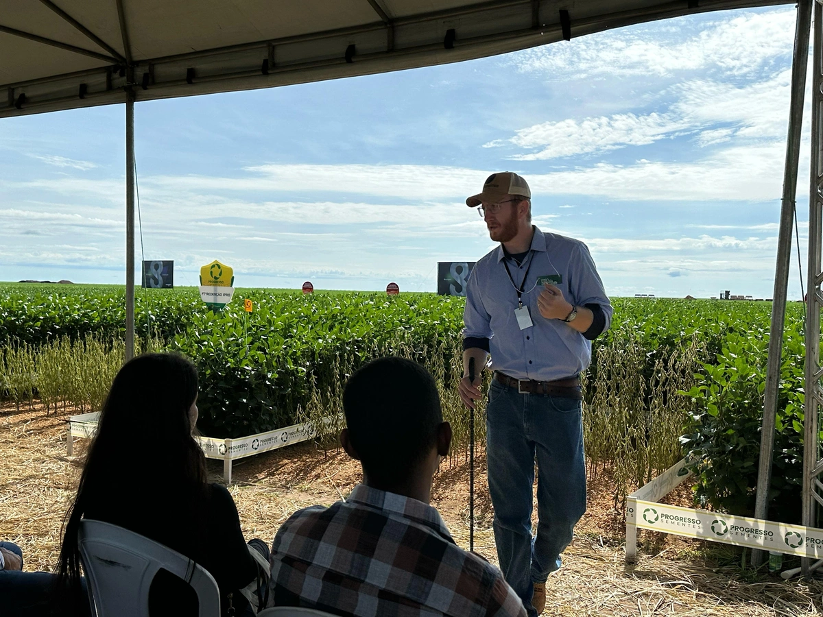 Fazenda Progresso realiza Dia de Campo e recebe autoridades e produtores