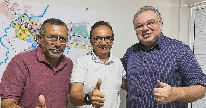 Florentino Neto à direita e Dr. Hélio no meio