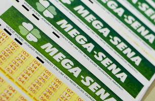 Mega-Sena sorteia neste sábado prêmio acumulado em R$ 58 milhões (Foto: Marcello Casal Jr/Agência Brasil)