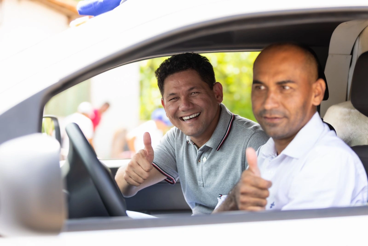 Prefeitura de Miguel Alves entrega ambulância para atendimento na zona rural