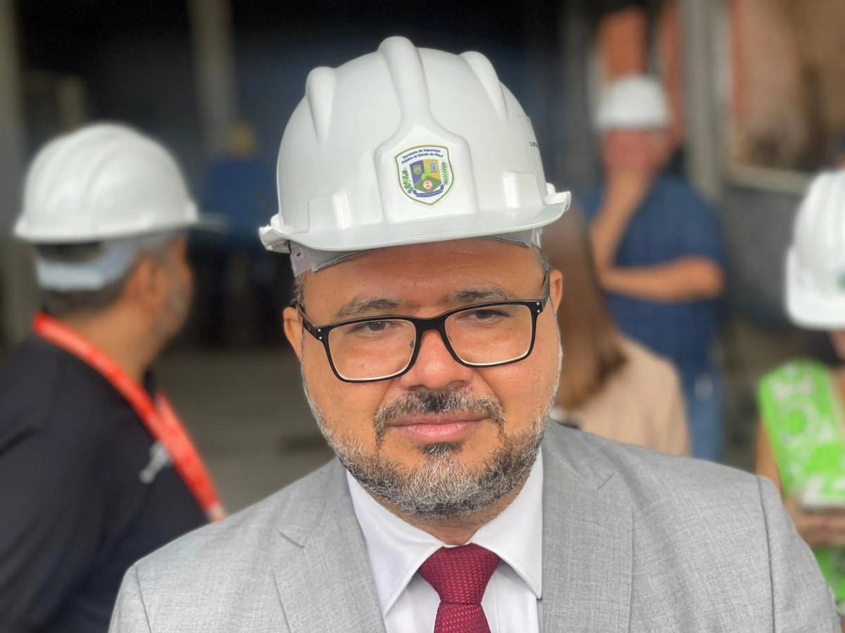 Rafael Fonteles assina ordem de serviço para reforma da sede do Instituto de Identificação
