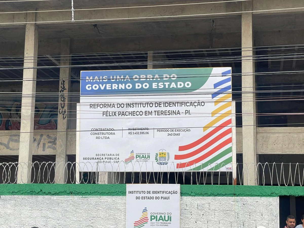Rafael Fonteles assina ordem de serviço para reforma da sede do Instituto de Identificação